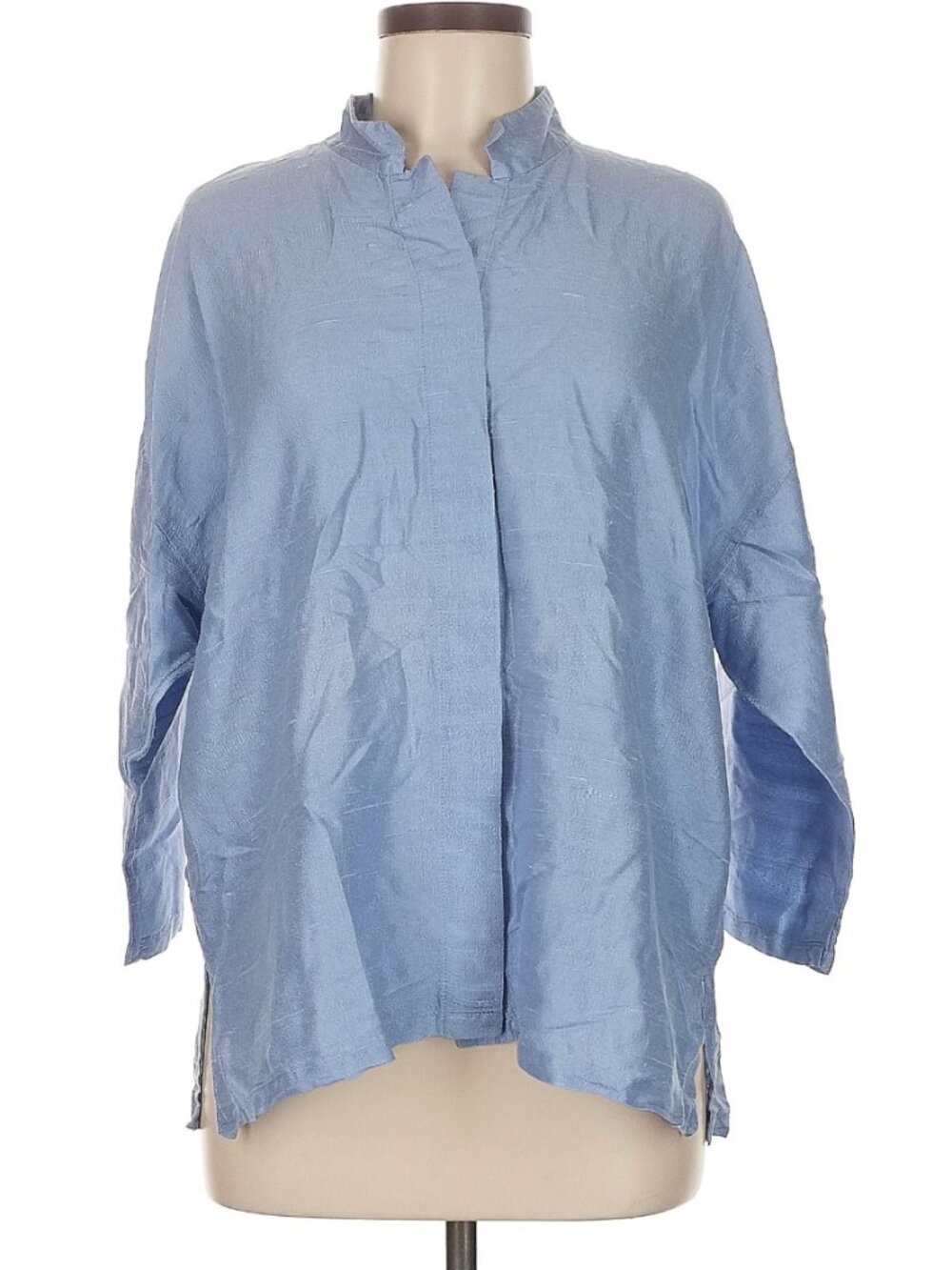 Eileen Fisher Size M 3/4 sleeve silk top in sky blue